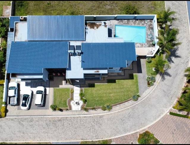 5 BEDROOM HOUSE FOR SALE IN CELTIC MEADOWS